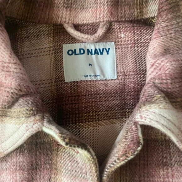 Old Navy Shacket - Picture 5 of 5